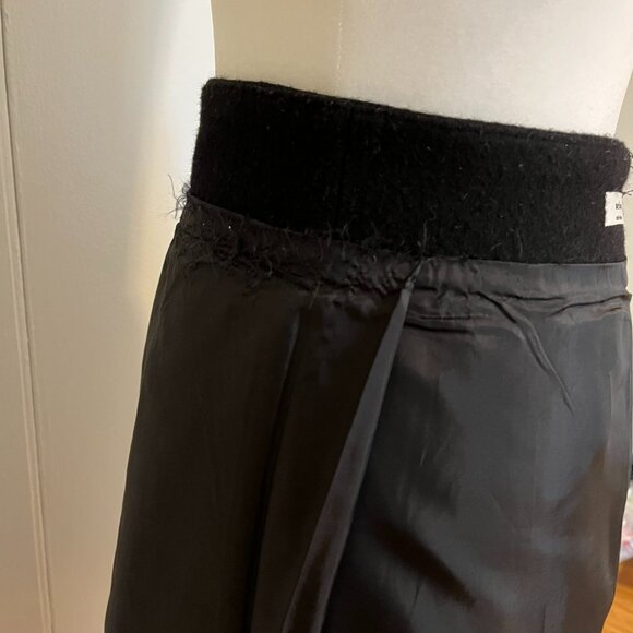 Classic 80% Wool Black Hand-Made A-Line Skirt – Timeless Investment Piece - Picture 8 of 10